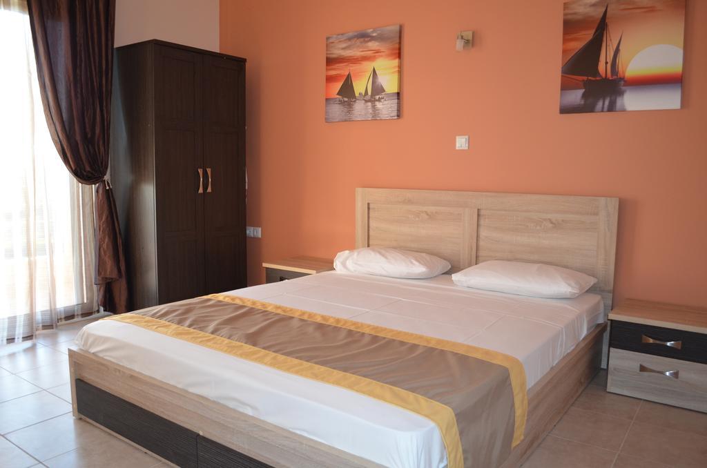 Thassos Grand Villas Apartments & Studios Limenaria  Rum bild